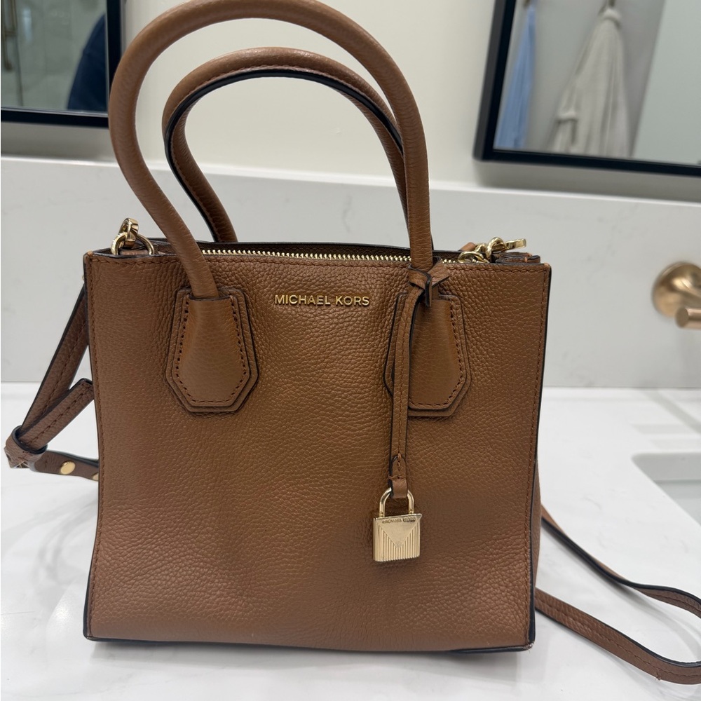 Michael Kors Tan Leather Purse AND matching wallet